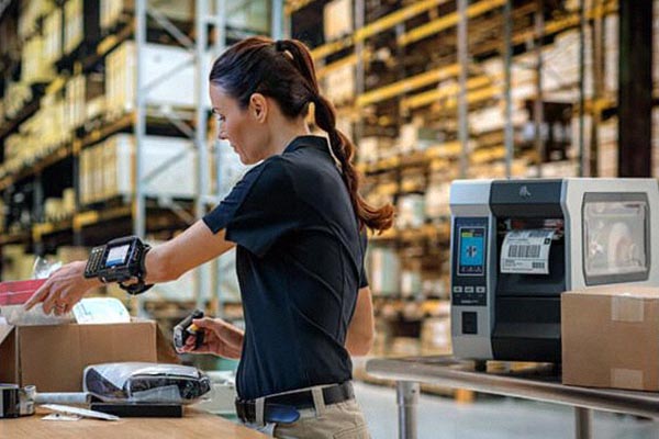 impresora termica de etiquetas en uso